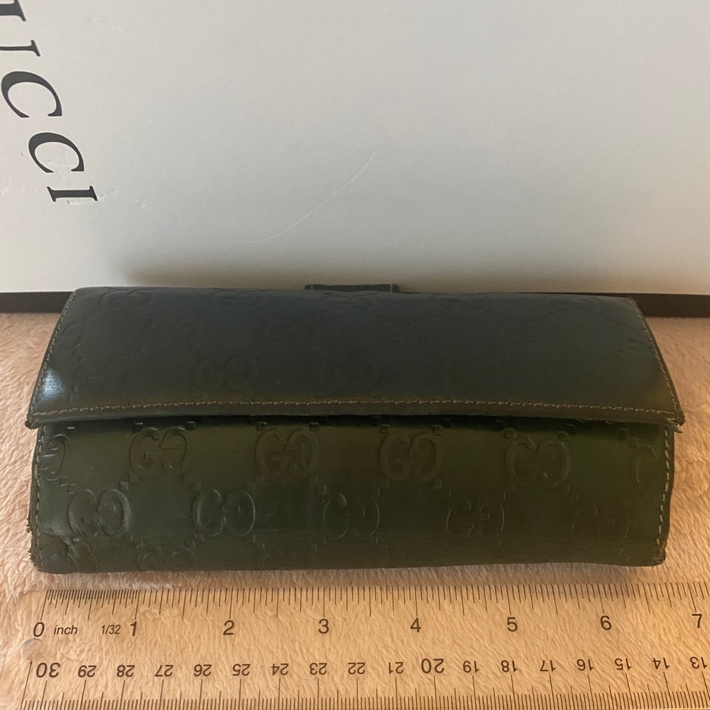 Authentic Gucci Forest Green Leather Wallet